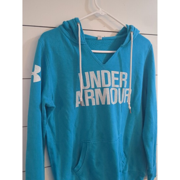Under Armour Tops - Under armour hooded sweatshirt, hoodie, spring outdoors sports